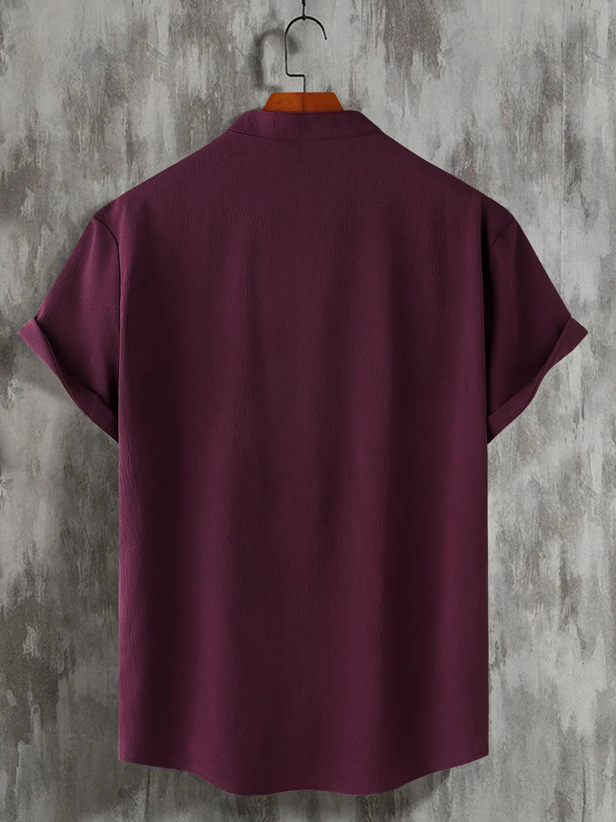 CAMISETA HENLEY ELEGANTE